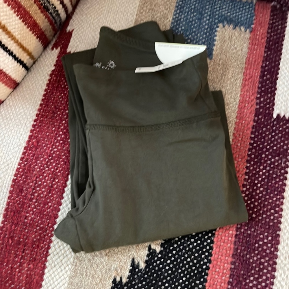 Woman's XS long Offline by Aerie